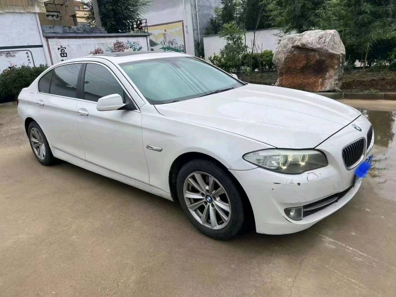 济南12年宝马5系4