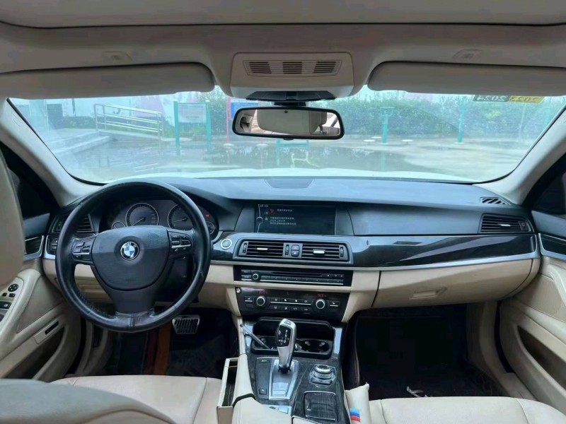 济南12年宝马5系6