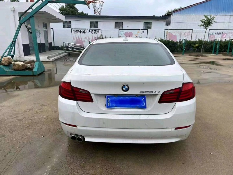 济南12年宝马5系9