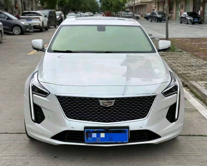 珠海20年凯迪拉克CT61