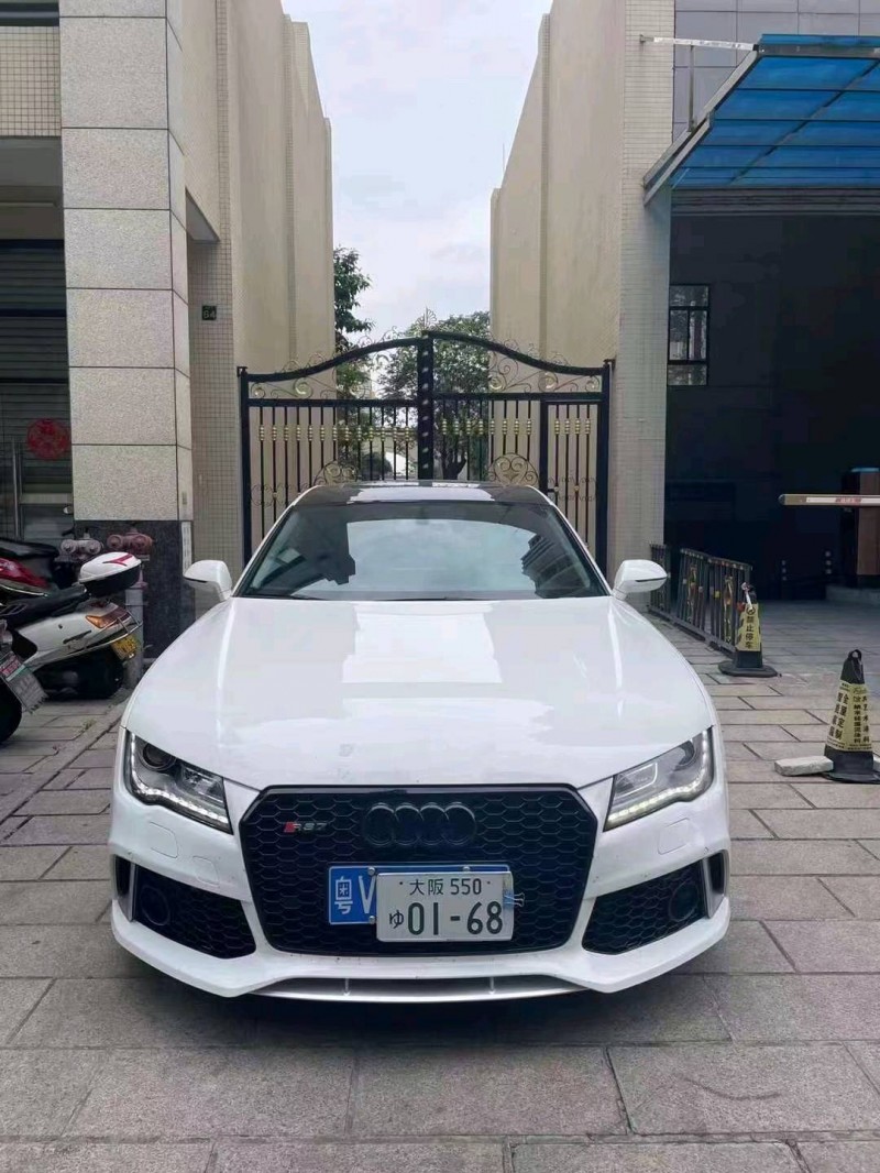 深圳13年奥迪A7L1
