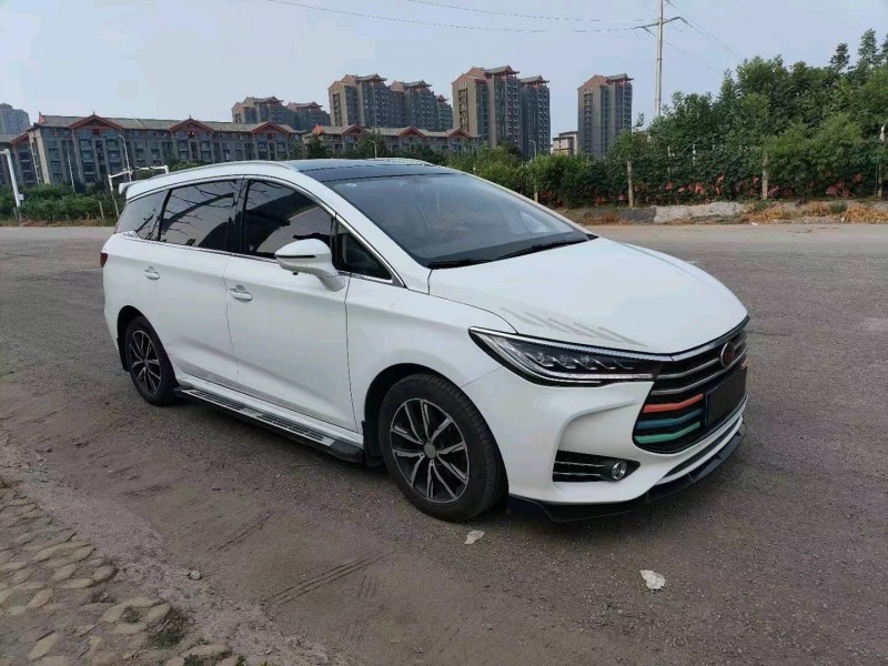 淄博18年比亚迪宋MAX2