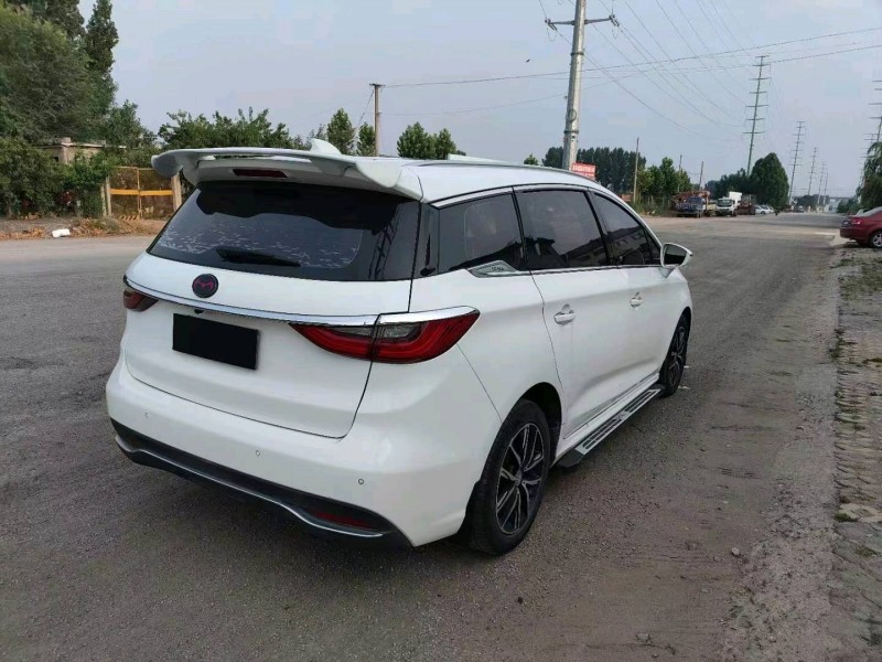 淄博18年比亚迪宋MAX6