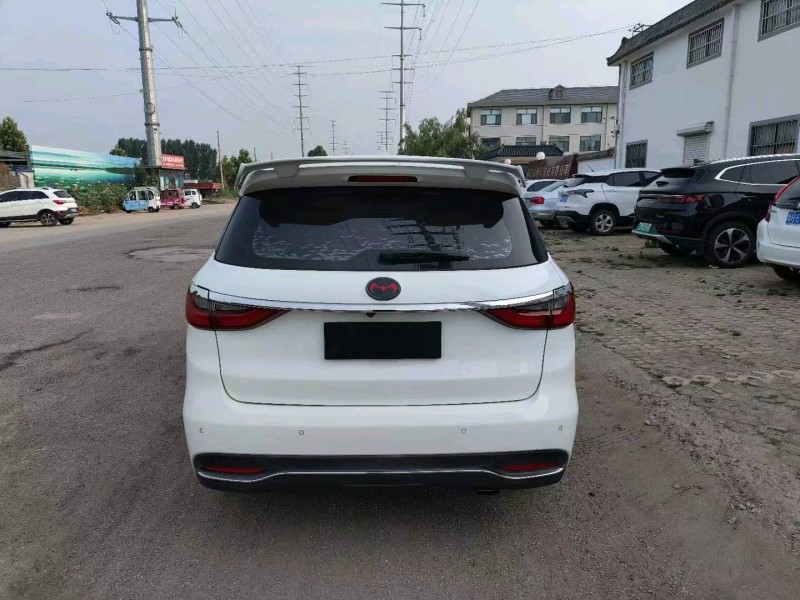 淄博18年比亚迪宋MAX9