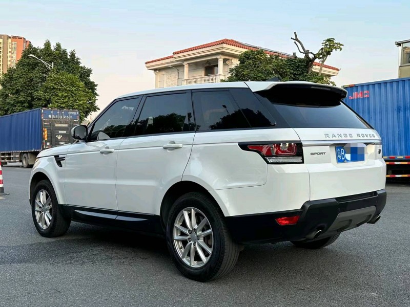 深圳18年路虎揽胜运动8