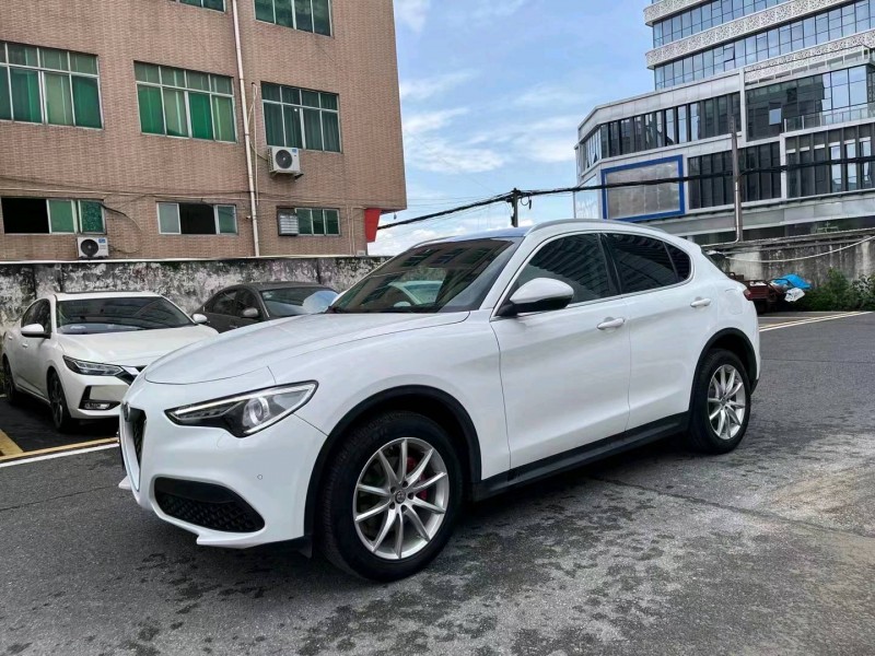 广州19年阿尔法·罗密欧Stelvio2