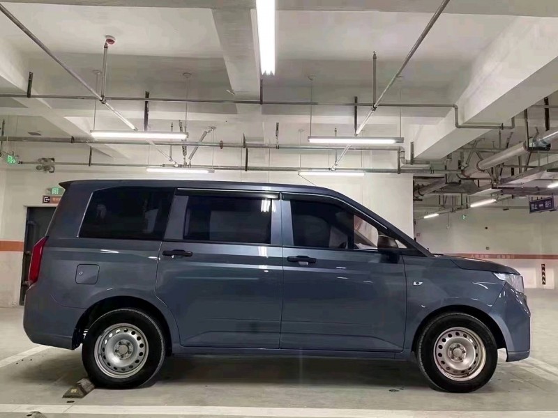 成都20年五菱汽車宏光3