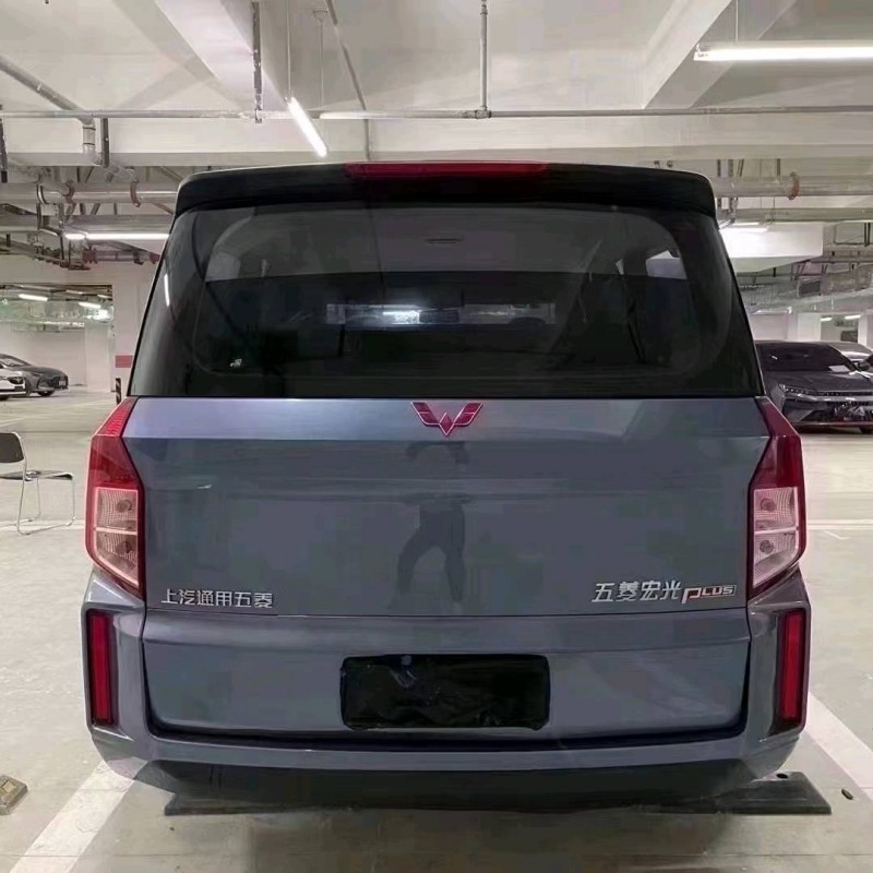 成都20年五菱汽車宏光5