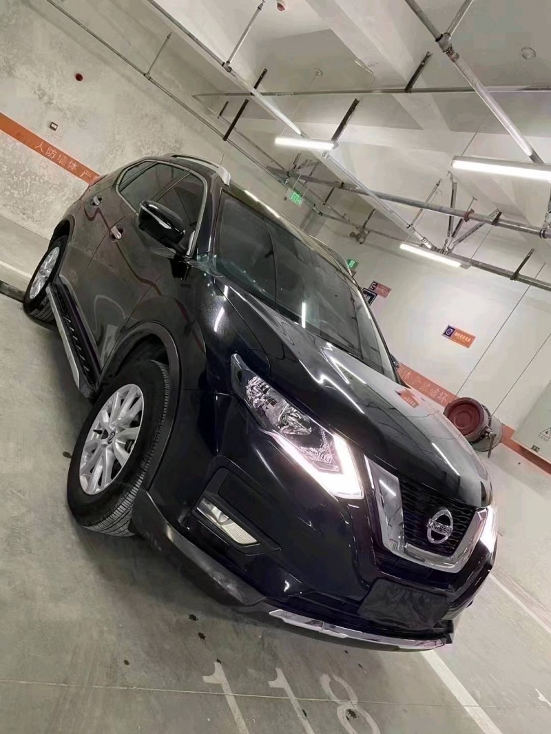 成都21年日产奇骏2