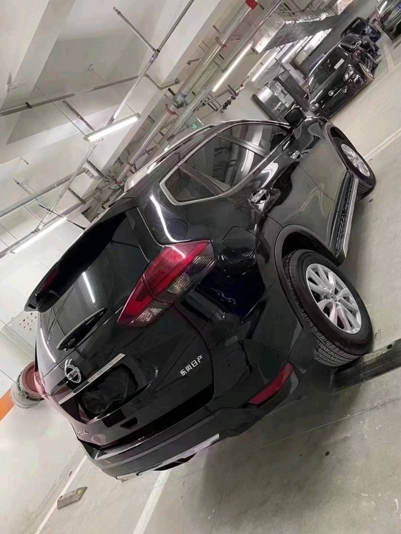 成都21年日产奇骏6