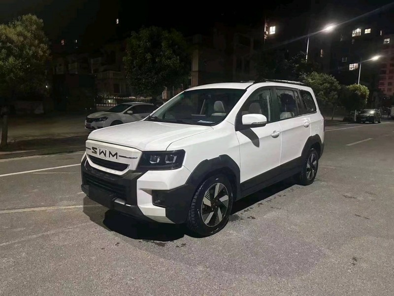 紹興23年SWM斯威汽車大虎2