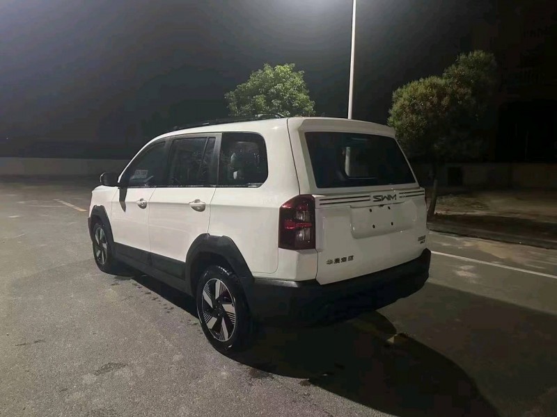 紹興23年SWM斯威汽車大虎3
