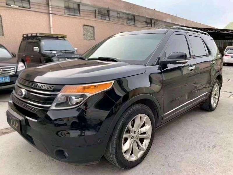 珠海15年福特探险者3