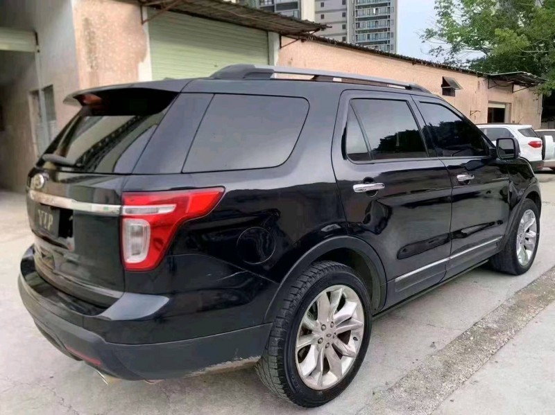 珠海15年福特探险者6