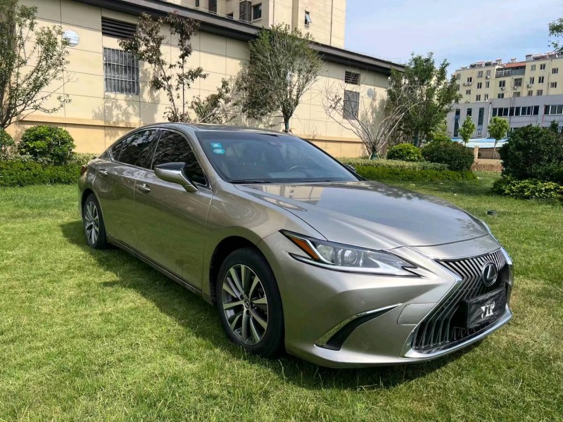 济宁20年雷克萨斯ES2