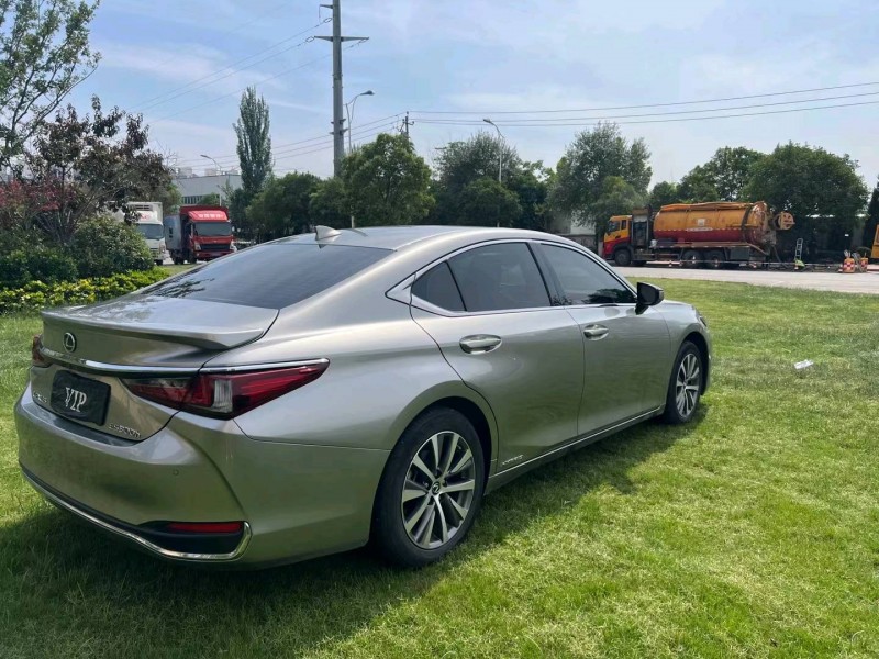 济宁20年雷克萨斯ES7