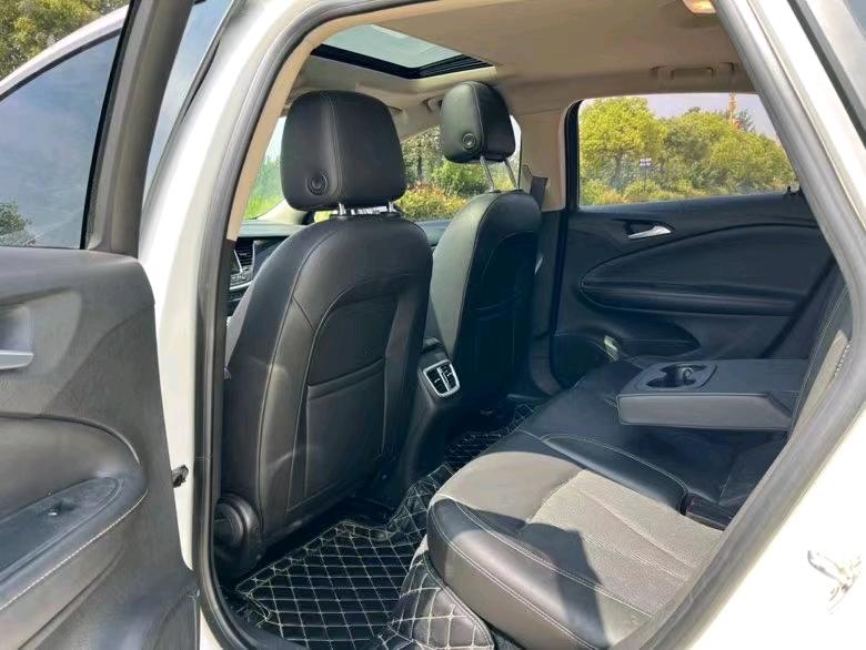 盐城16年别克威朗7