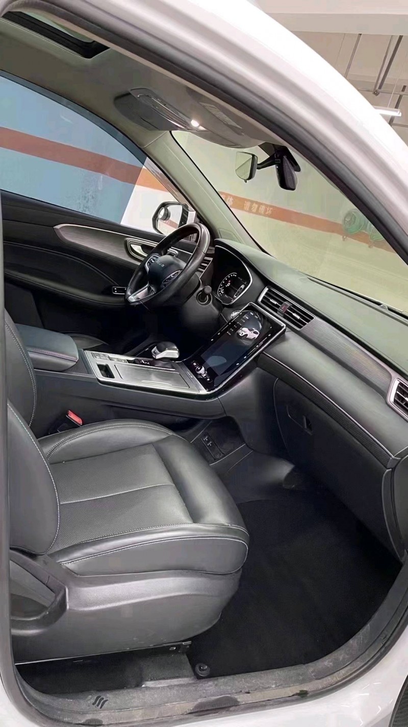 成都20年荣威RX59