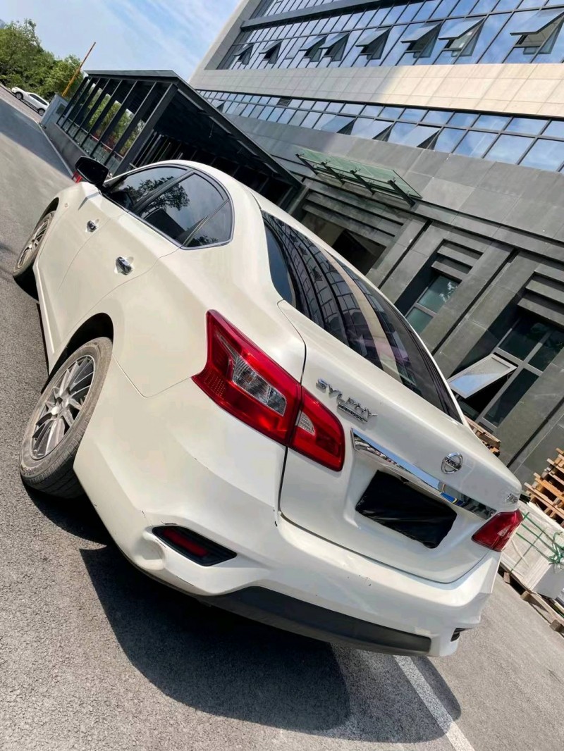 成都20年日产轩逸4