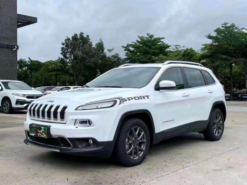 珠海21年Jeep自由光3