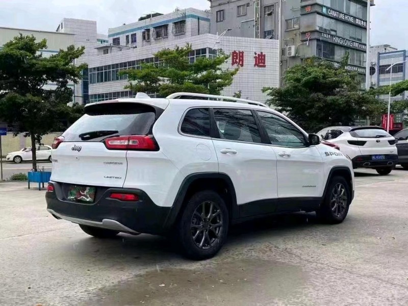 珠海21年Jeep自由光6