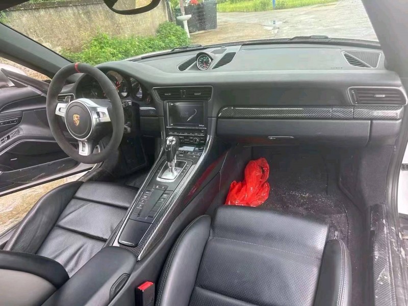 汕头15年保时捷9118