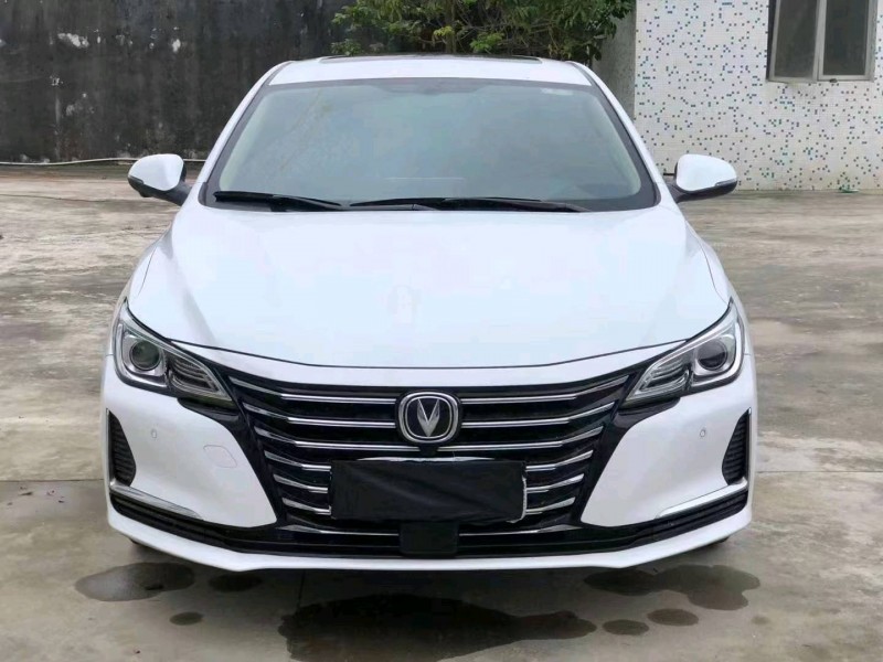 珠海20年长安汽车锐程CC1