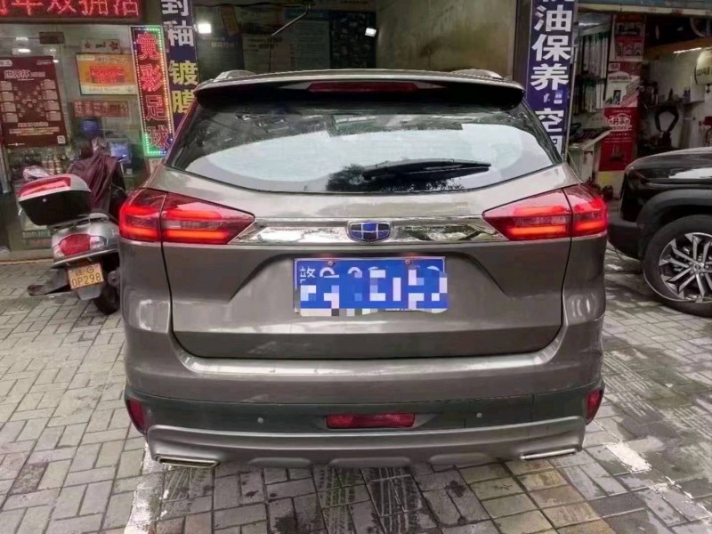 九江19年吉利博越9