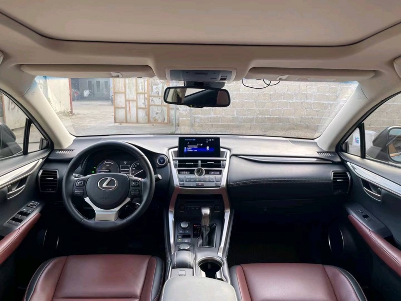 广州15年雷克萨斯NX5