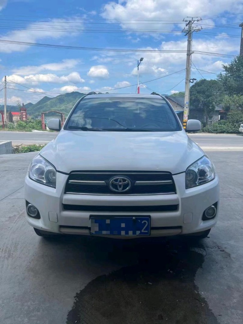 枣庄11年丰田RAV41