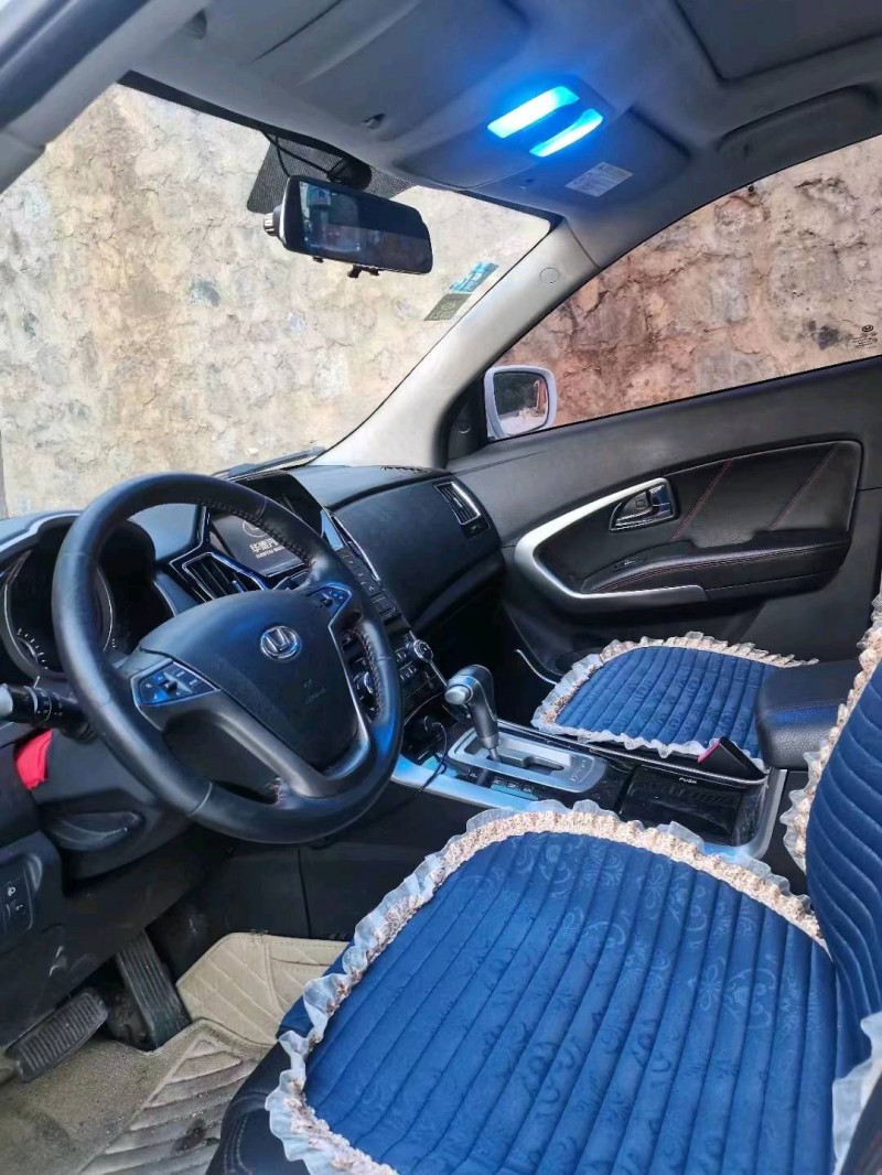 枣庄17年华泰圣达菲5