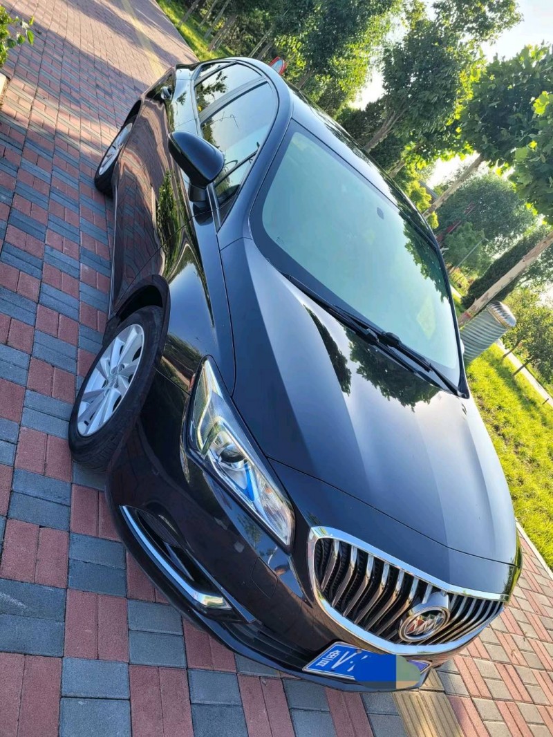 石家庄17年别克威朗1