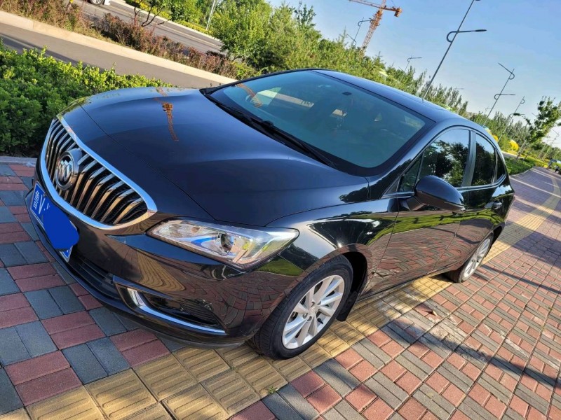 石家庄17年别克威朗2