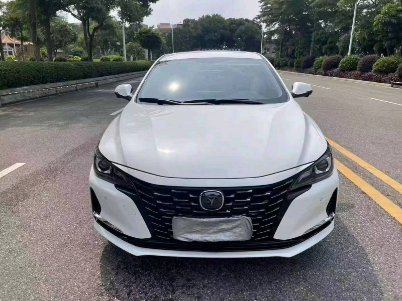 深圳22年長安汽車銳程CC1