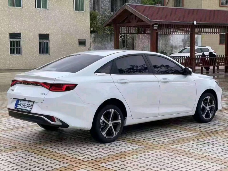 珠海22年吉利帝豪5