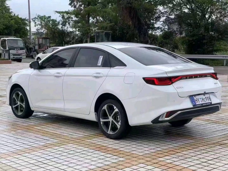 珠海22年吉利帝豪6