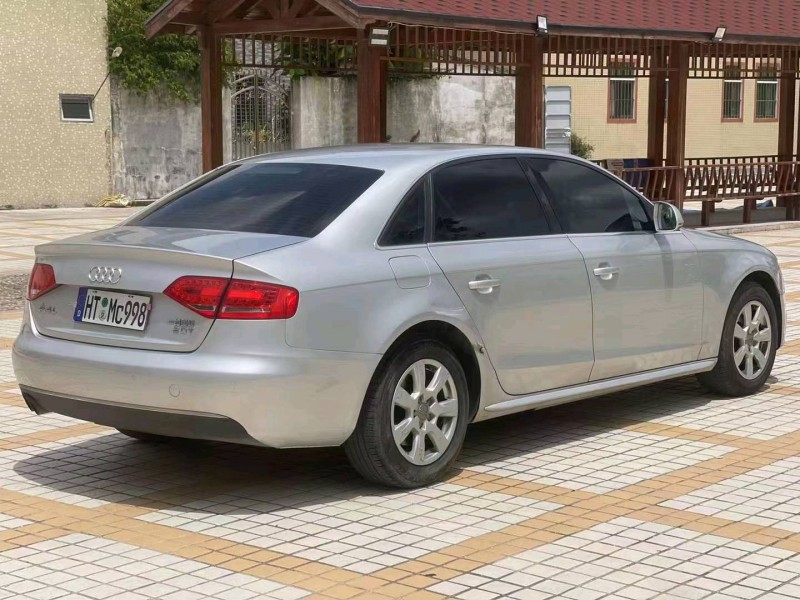 珠海12年奥迪A4L9
