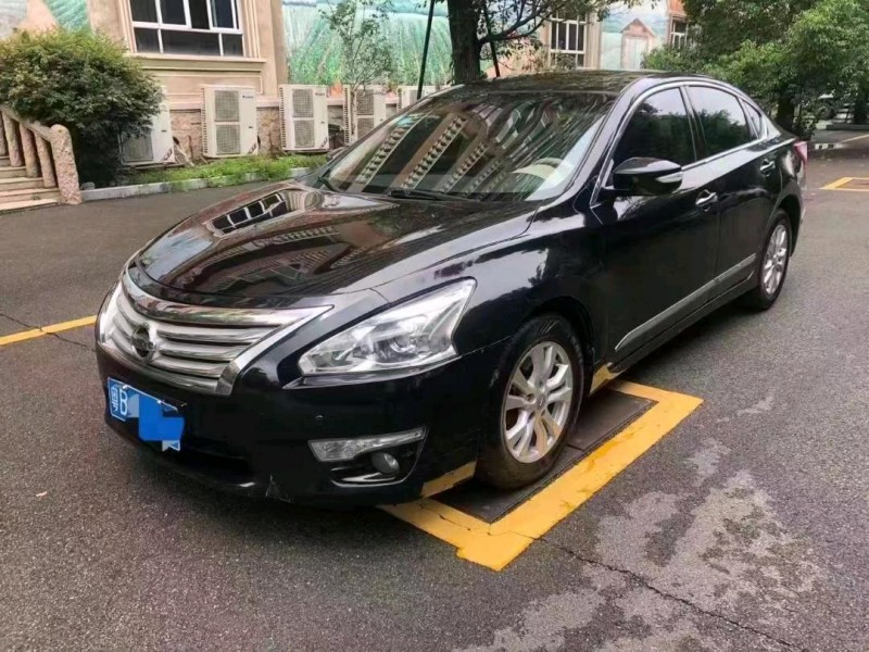 佛山13年日產天籟4