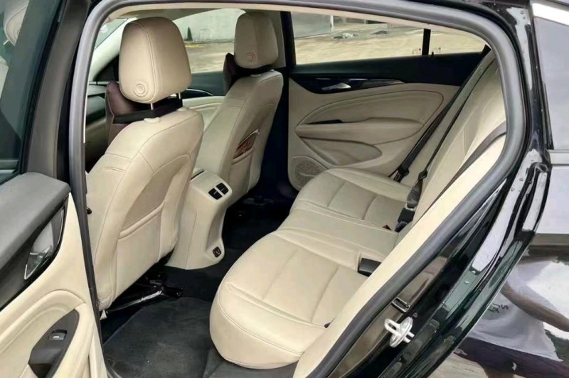 珠海21年别克君威5