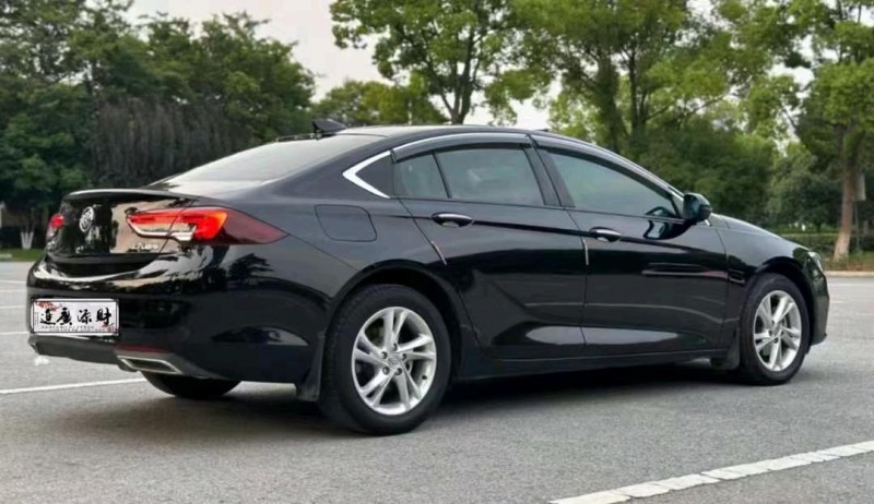 珠海21年别克君威9