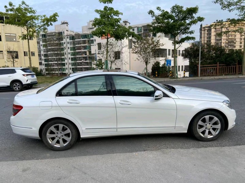广州10年奔驰C3