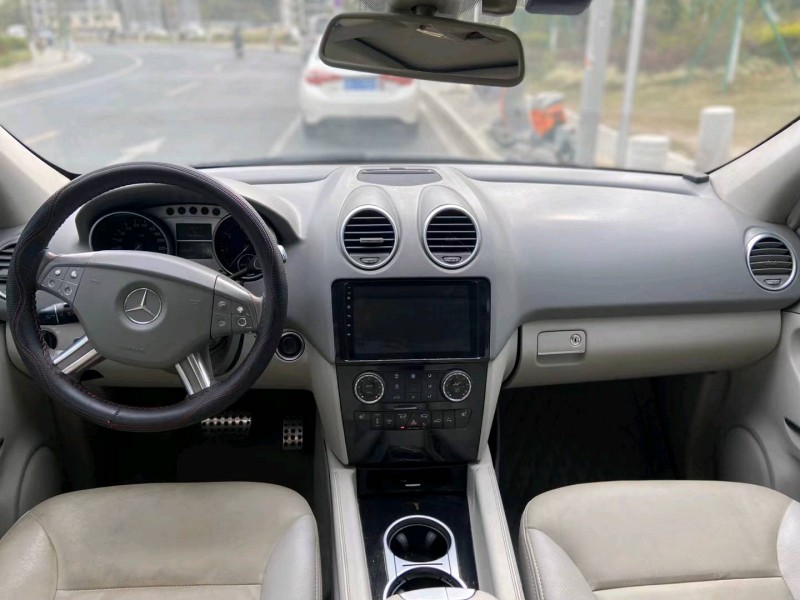 广州07年奔驰ML8