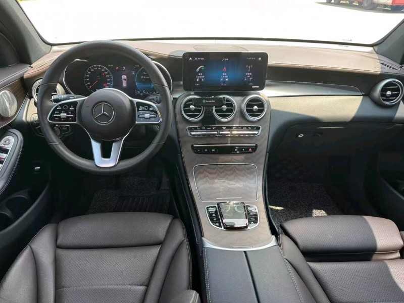 济宁21年奔驰GLC6