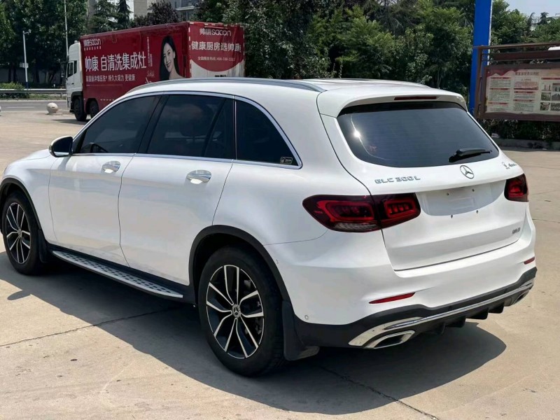 济宁21年奔驰GLC7