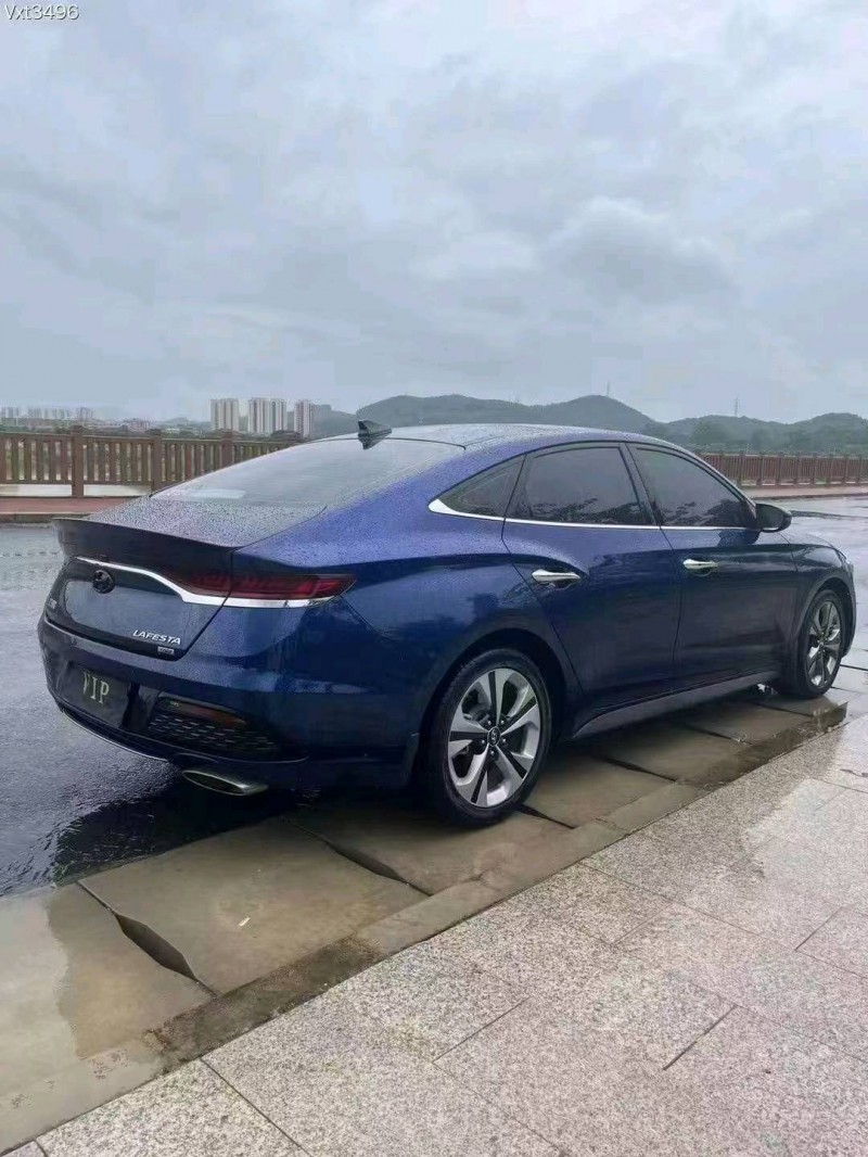珠海20年现代菲斯塔6