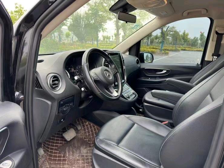 盐城17年奔驰威霆4