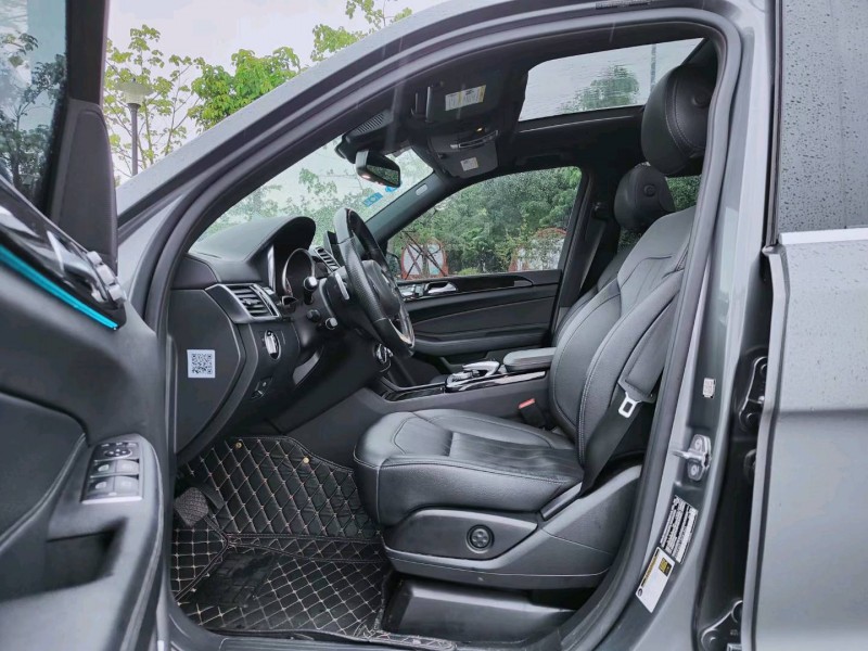 广州18年奔驰GLS4