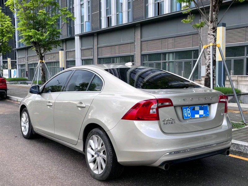 广州16年沃尔沃S60L8