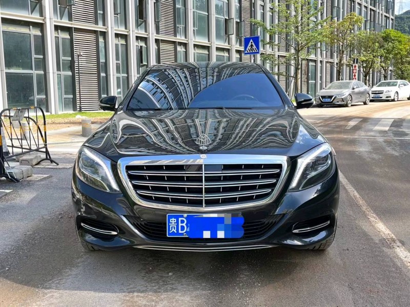 广州16年奔驰迈巴赫S级1