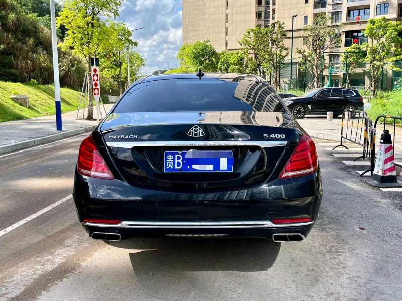广州16年奔驰迈巴赫S级9